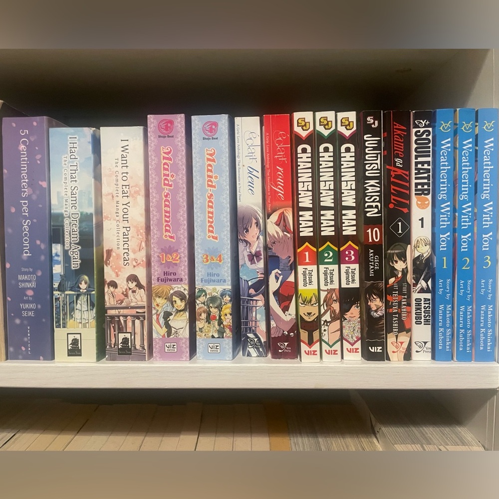Manga Collection - Picture 2 of 5